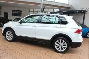 Volkswagen Tiguan Comfortline BMT+4Motion+StHz+PDC+AHK+SHZ+ Bild 3