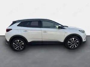 Opel Grandland Ultimate Navi Soundsystem 360 Kamera Klimasitze LE Bild 4