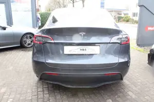 Tesla Model Y Bild 3