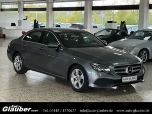 Mercedes-Benz E 220 d Avantgarde/LED/Navi/Kamera/Teilleder/SHZ