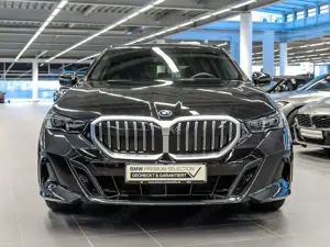 BMW 520 d Touring M Sport HUD ACC AHK 360°KAM RFK LM Bild 4