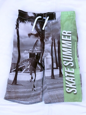 Badeshorts Chapter Young Gr. 146 152 bunt Jungs Badehose Skater