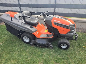 Husqvarna CT 342T Kawasaki 20 PS Bild 2