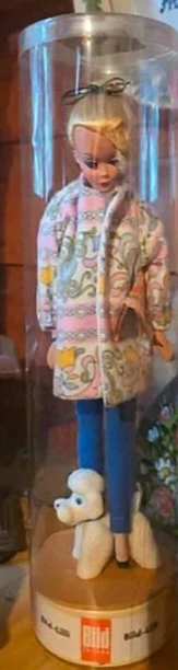 Hübsche Barbie mit Hund ! 