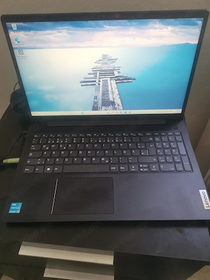 Verkauf eines lenovo Notebooks, neu aus, April 2026 