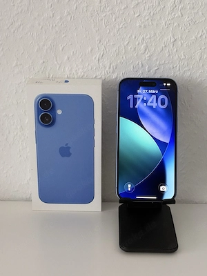 Apple iPhone 16 blau 128GB gut wie neu zustand , funktioniert super mit Akku : 100% 