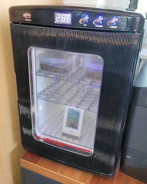 Lucky Reptile herp nursery 2 Brutschrank plus Zeitigungsboxen