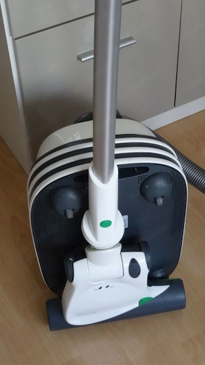 Vorwerk Kobold VT270   EB 370 und Nasssauger Bild 3