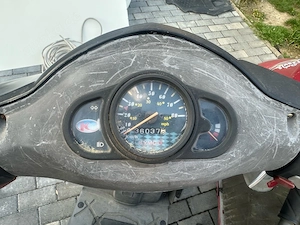 ...2 Roller-Mofa als Ersatzteilträger oder für Bastler...