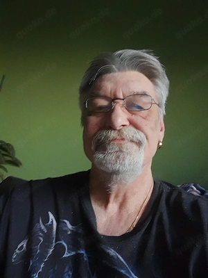 alter mann such frau 