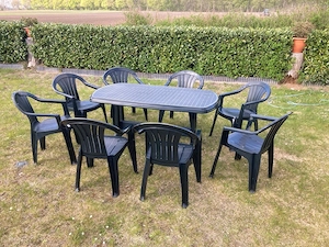JARDIN,  Gartenset, 8 Stühle und ein Tisch
