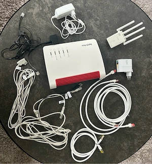 AVM Fritx!Box 7590 sehr wenig gebraucht wie neue !+Großes Zubehör-paket 