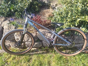 Cube Flying Circus galactic'n black 26   L