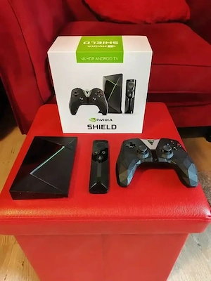 Nvidia Shield TV 2017 4K HDR + Shield Controller 