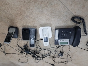 Analoge Telefone zu verschenken