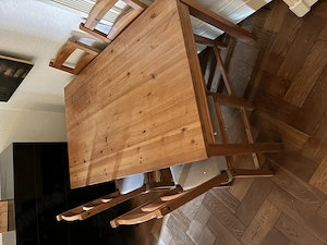 Ikea Esstisch + 4 Stühle zu verschenken