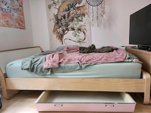 Holzbett Weiß Hellbraun 140cm   200cm mit Schublade ohne Lattenrost, Matratze, Decken