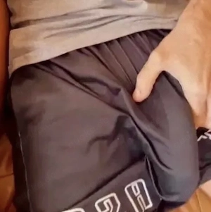 Big Dick  sucht Pärchen   Frauen 