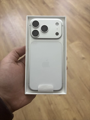 Apple iPhone 17 pro max 256GBb 