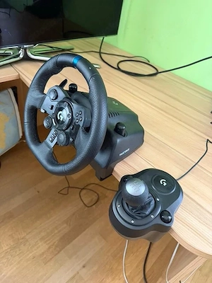 Logitech G923 TRUEFORCE Racing Wheel 