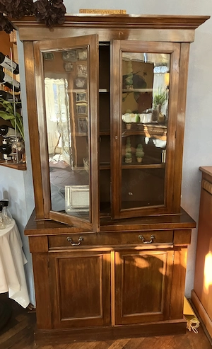 Antik englischer Aufsatzschrank Vintage