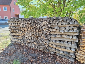 Brennholz (Eiche) zu verkaufen 