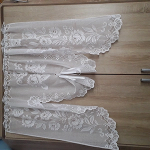 Gardine Breite 126 cm x Länge ca 86 cm mit Stangendurchzug  