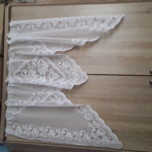 Gardine Breite 140cm x Länge ca 80 cm mit Stangendurchzug  