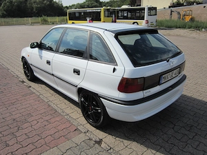 Opel Astra F1 Baujahr 1998 Bild 3