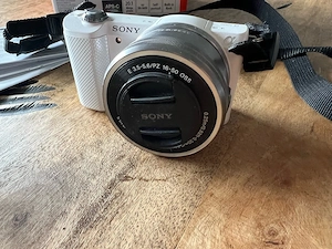 Sony Alpha 5000 Digitalkamera Weiß
