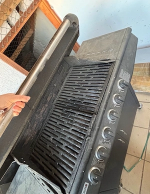 Gasgrill zu verschenken  Bild 2