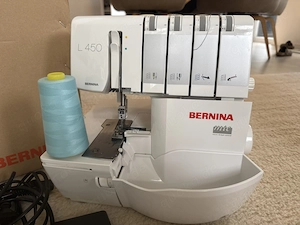 Neuwertige Overlock Nähmaschine (4-Faden) - kaum genutzt, OVP