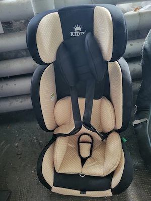 Autokindersitz 