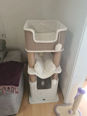 Kratzbaum für Katzen 