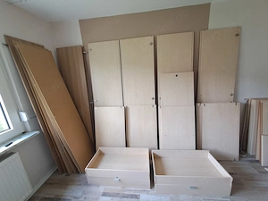 Geräumiger Kleiderschrank zu verkaufen (bereits abgebaut) Bild 5