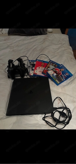 PS4 mit controller und Spiele
