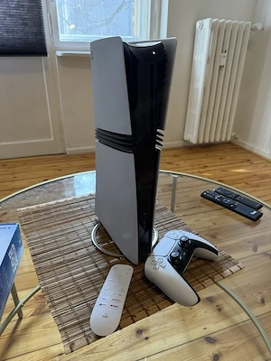 sony Playstation 5 Pro digital mit 2TB + 2 controller und verpakung 