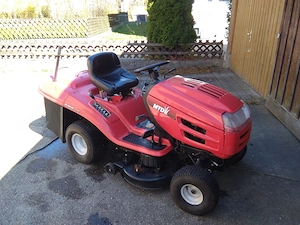 Aufsitzmäher MTDJN20AT