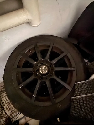 4x Alufelgen mit Reifen (für BMW 