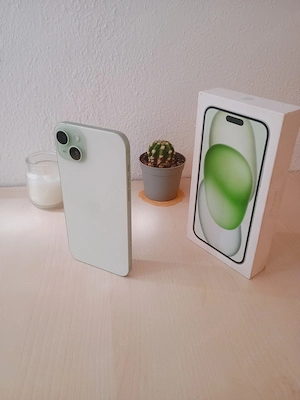 Apple iPhone 15 Grün 128GB mit 100% akkukapazität 