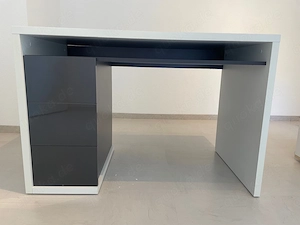 Schreibtisch 110x75x60 mit Schubladen