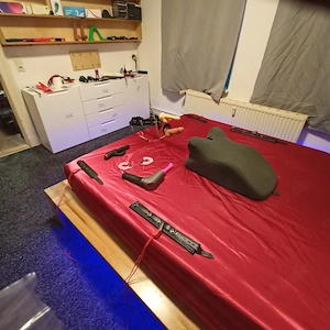 Wir suchen eine oder zwei Frauen Lust haben auf Sex