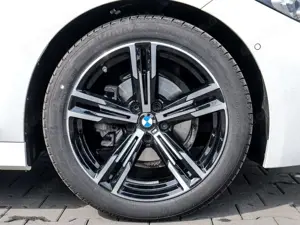 BMW 318 i Bild 4