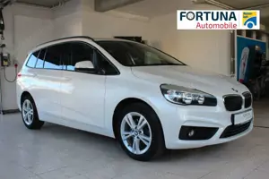 BMW 218 7 Sitze Navi AHK abnehmbar