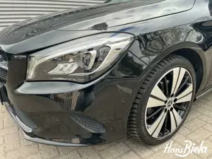 Mercedes-Benz CLA 180 CLA 180 Coupé Urban/Night/18"/Navi/LED/PTS/SH Bild 3