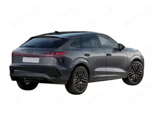 Audi Q3 Sportback NEU TFSI quattro S line Pano+TechPro+Mat Bild 3
