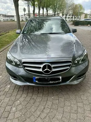 Mercedes-Benz E 220 T BlueTEC 9G-TRONIC Avantgarde
