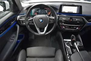 BMW 520 d SPORT LINE*LEDER*LED*ASSIST*SHZ*PDC*ALU* Bild 2