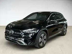 Mercedes-Benz GLA 200 AHK AUT Kam. KlimaA LED LM PDC ParkAss