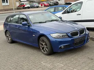BMW 330 330d xDrive M Paket ~Motorschaden~Automatik~4x4 Bild 3